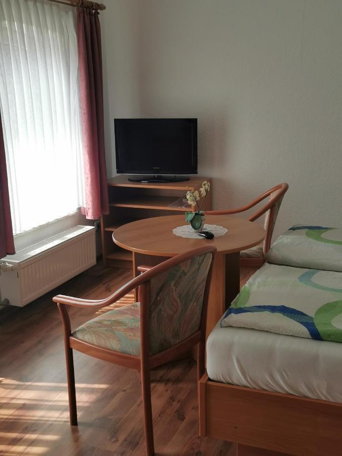 Pension Zum Park Goldberg Extérieur photo